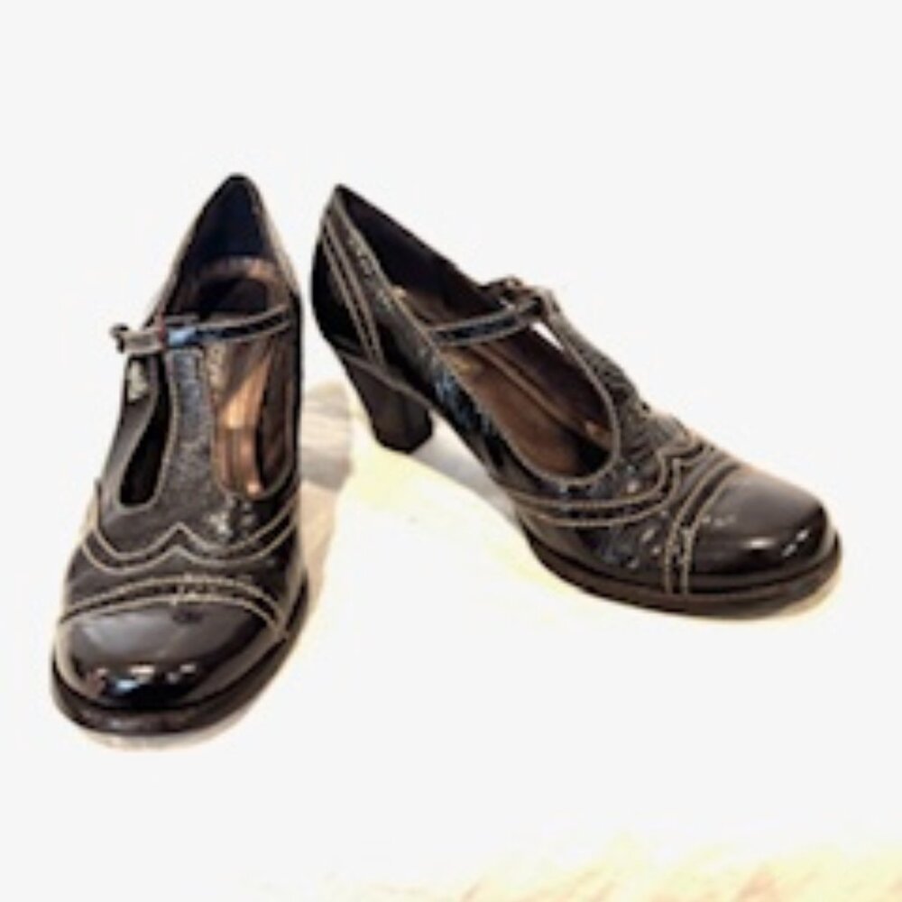 ECCO Patent Leather Retro Pumps